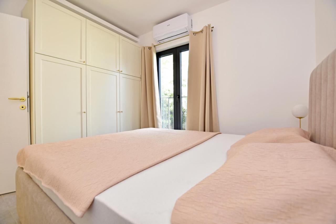 4K - Modern Apartment Very Close To The Sea Herceg Novi Exterior photo