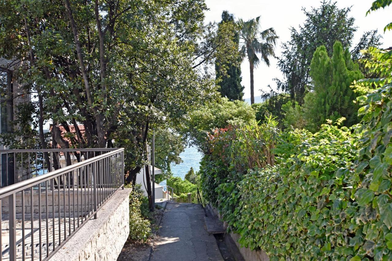 4K - Modern Apartment Very Close To The Sea Herceg Novi Exterior photo